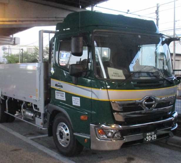 産業廃棄物運搬用平ボディ車4t